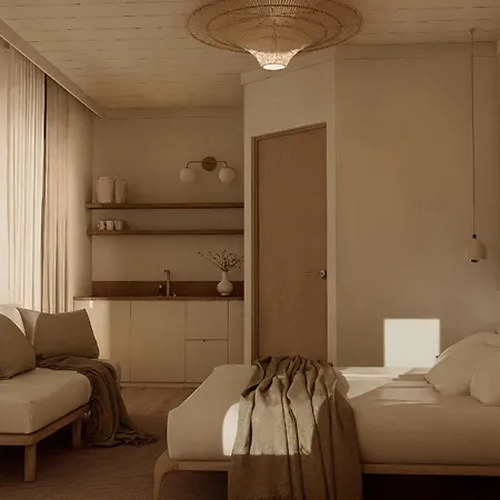 Apartment Two Bedroom And Open Plan In *